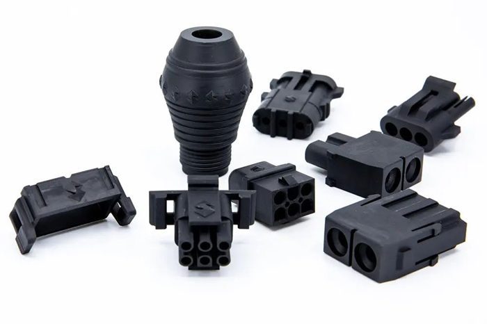 Obudowy elektroniki z materiału ESD