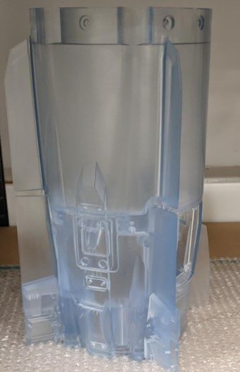 Transparentna osłona z żywicy Clear