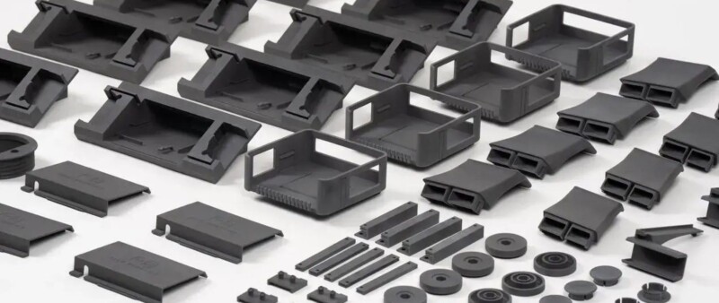 Seria gotowych części produkcyjnych z druku 3D w wielu technologiach